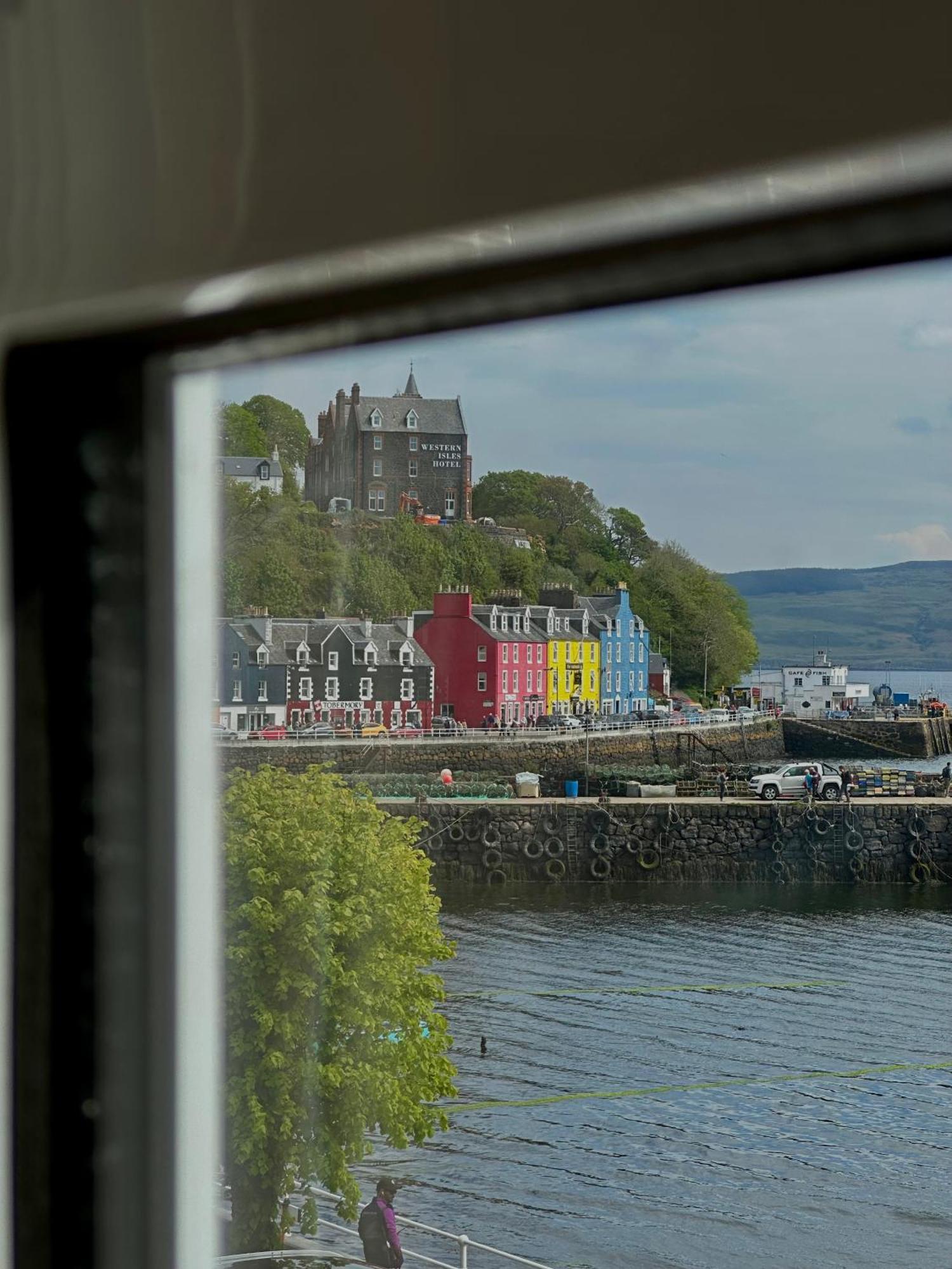 The Tobermory Hotel Eksteriør billede
